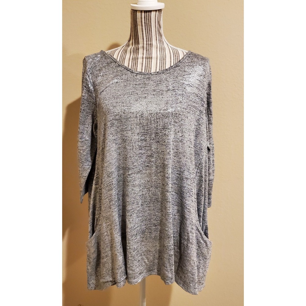 Olivia Blu Top Long Sleeve Silver 1XL, Pockets, Wide Around Hips, 3/4 Sleeves